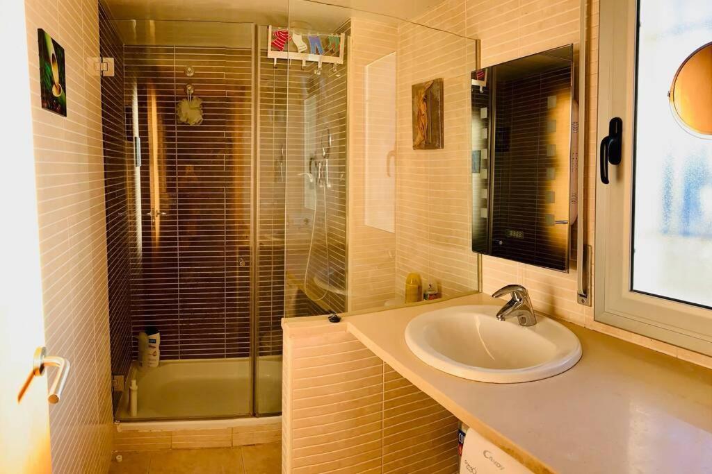 Les Marines Apartment Росес Екстериор снимка