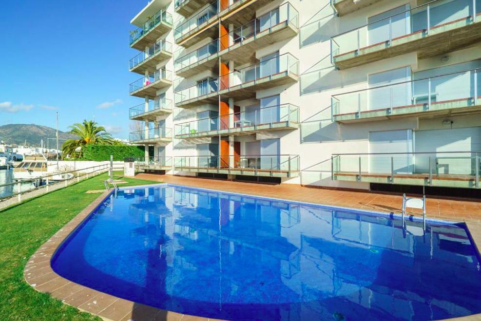 Les Marines Apartment Росес Екстериор снимка